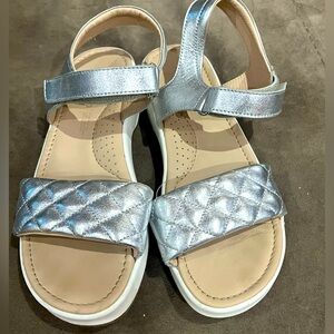 Naturino girls sandals size 4.
